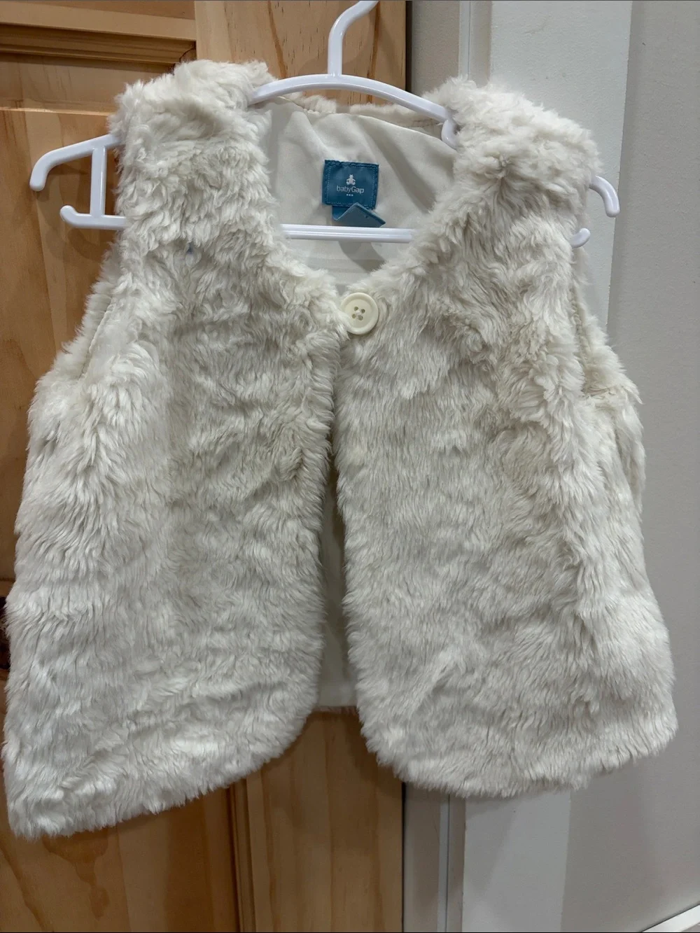 GAP Ivory Faux Fur Girls Vest
